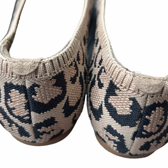 Vivaia Almond-Toe Ballet Flats (Tamia 2.0) | EUC | Sz 6.5 - Picture 8 of 12